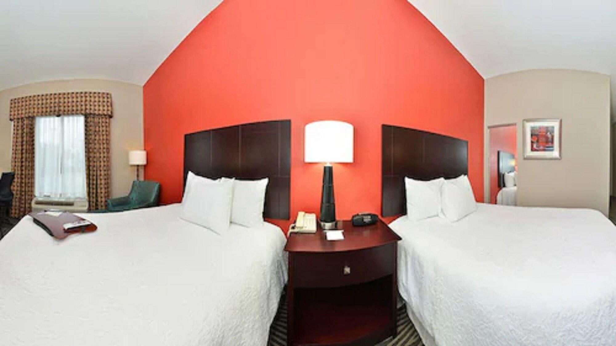 Hampton Inn לפלאס מראה חיצוני תמונה