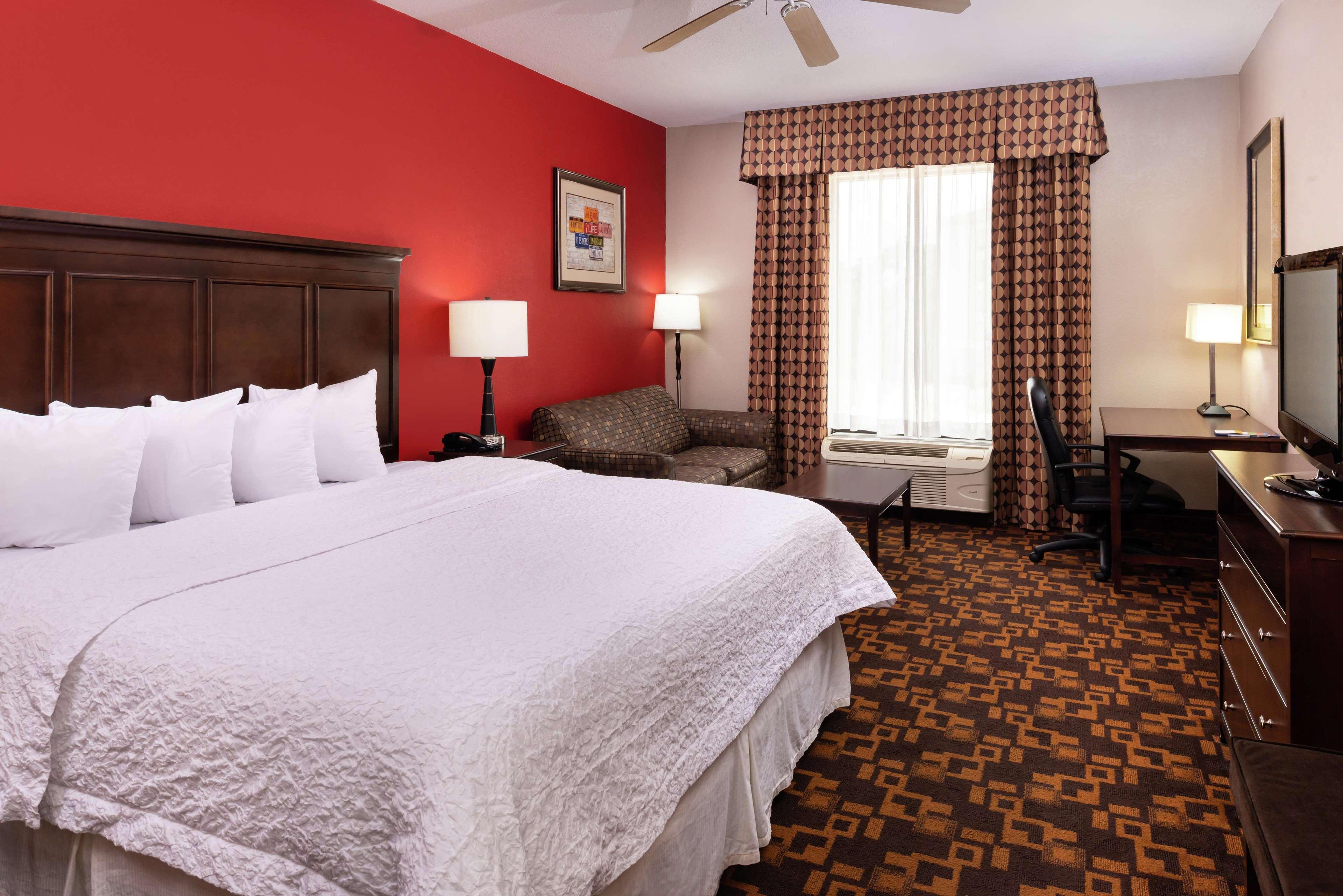 Hampton Inn לפלאס מראה חיצוני תמונה