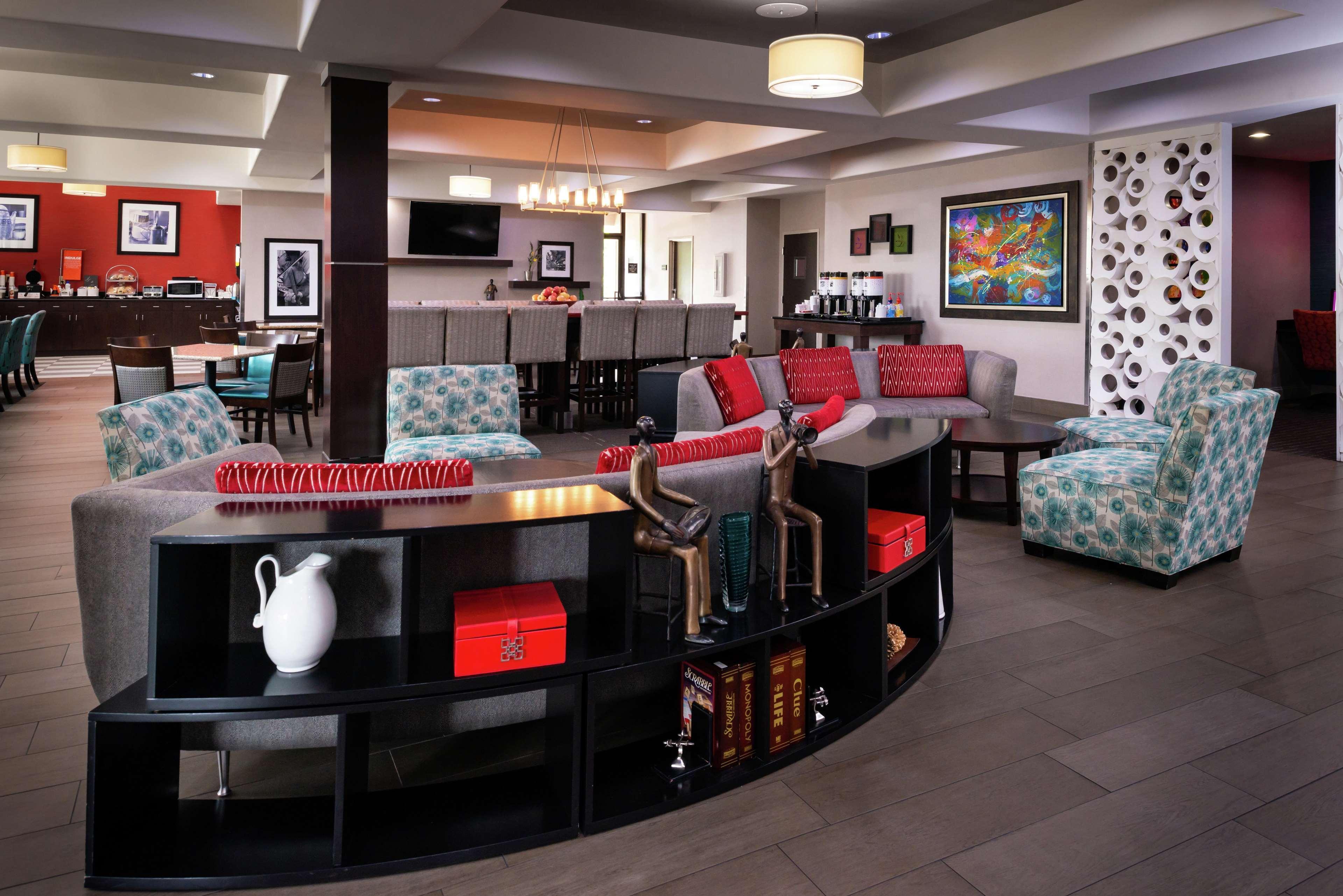 Hampton Inn לפלאס מראה חיצוני תמונה