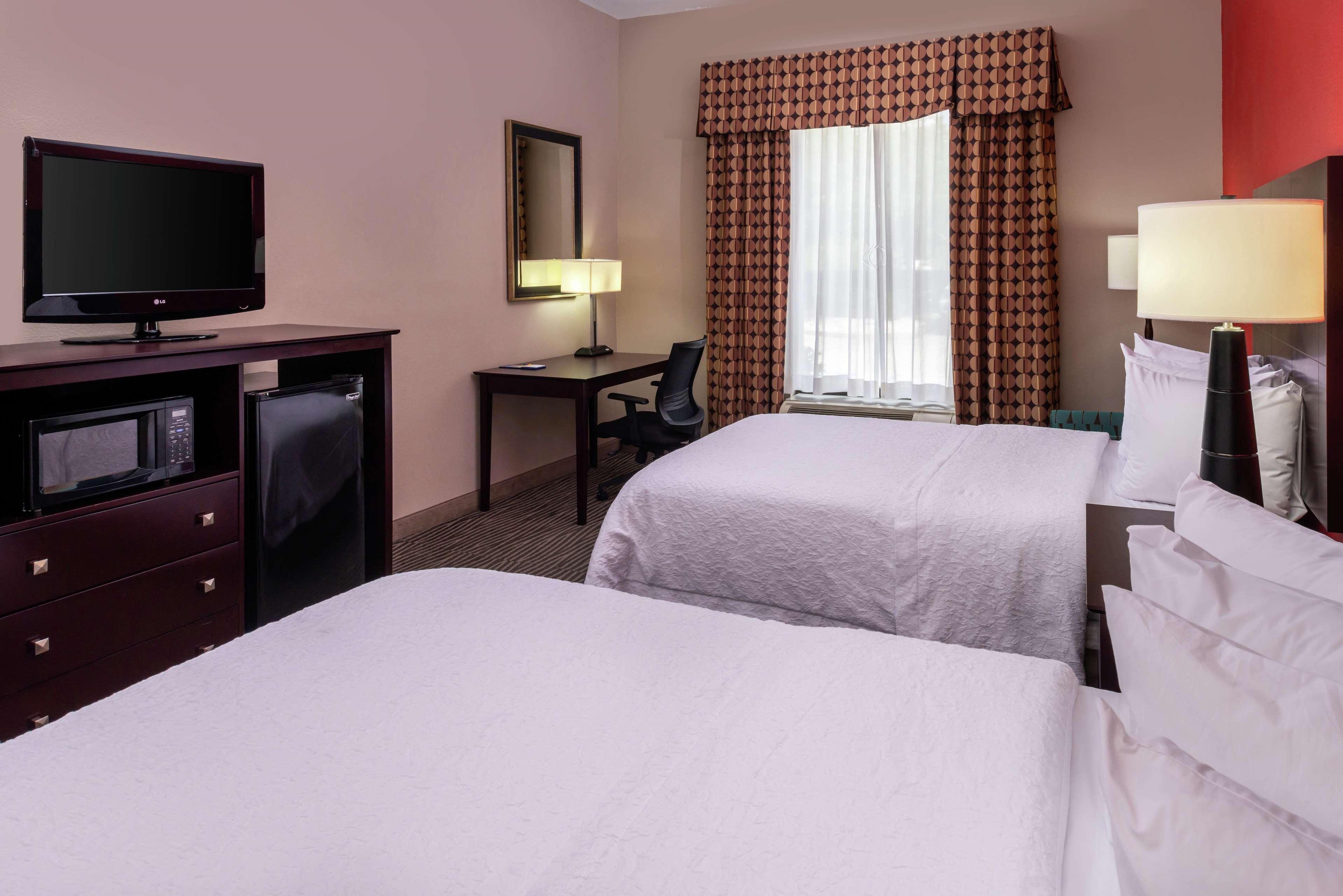 Hampton Inn לפלאס מראה חיצוני תמונה
