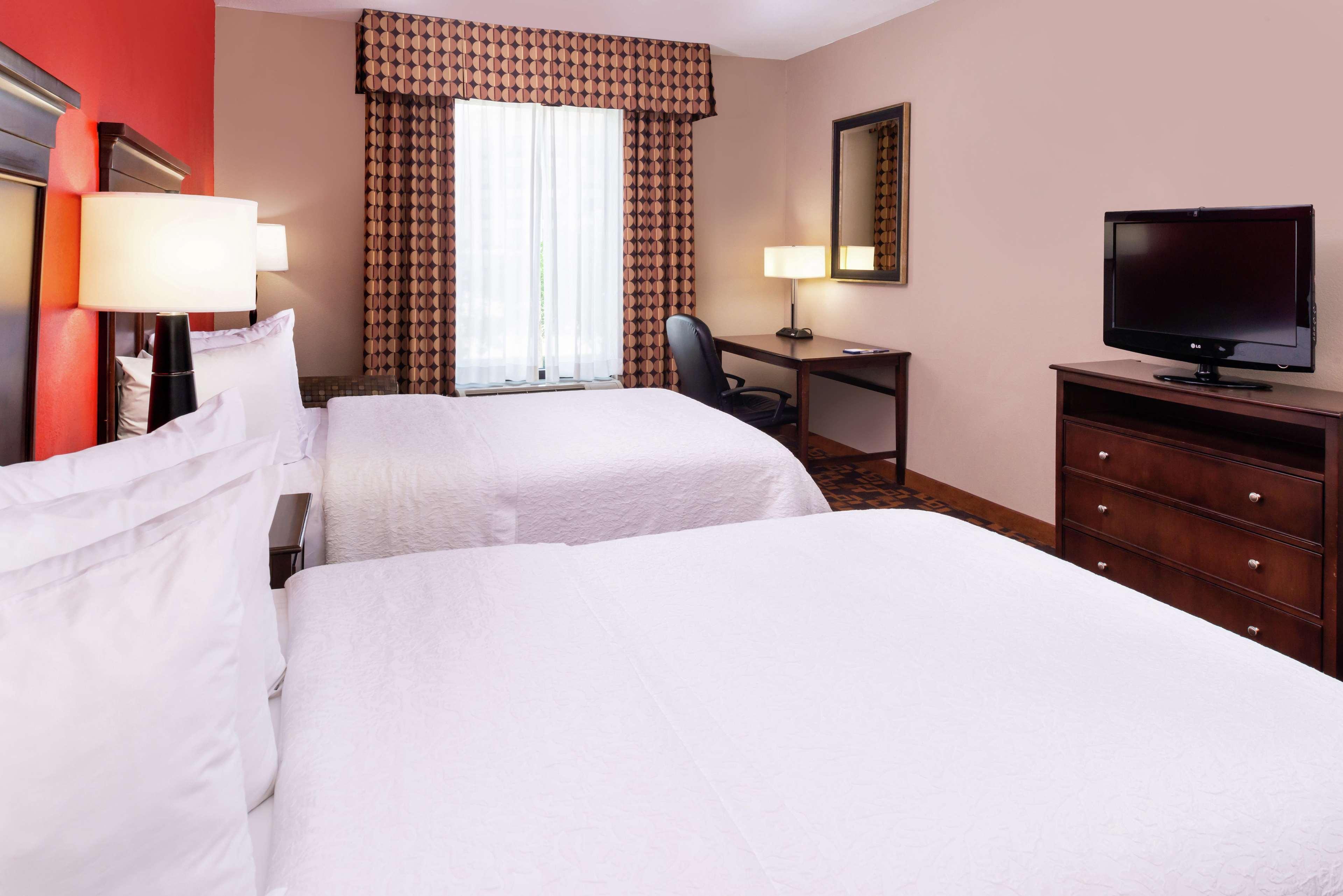 Hampton Inn לפלאס מראה חיצוני תמונה